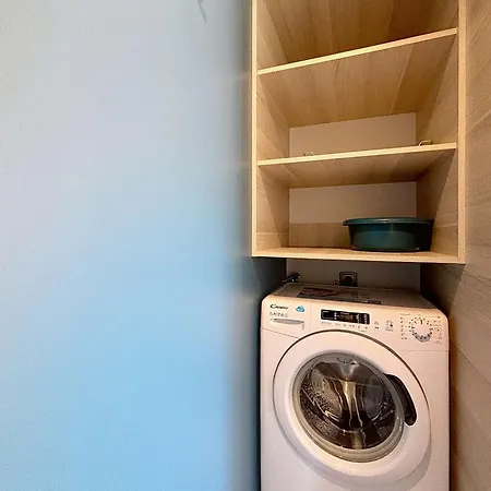 Hébergement de vacances Mobil-home Familial 40m² Avec Piscine Chauffee, 200m De La Plage, 6 Pers, 3 Ch, 2 Sdb, Terrasse - Fr-1-361a-53 *