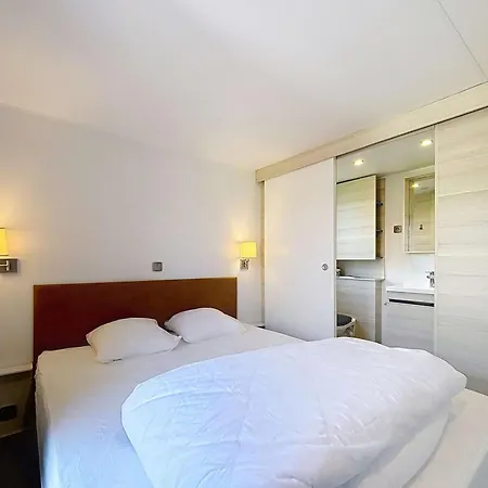 Mobil-home Familial 40m² Avec Piscine Chauffee, 200m De La Plage, 6 Pers, 3 Ch, 2 Sdb, Terrasse - Fr-1-361a-53 Hébergement de vacances Jullouville