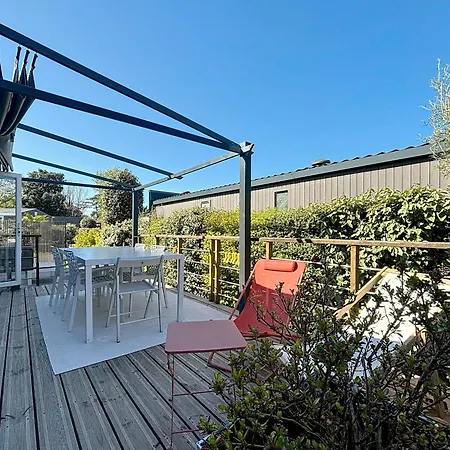 Mobil-home Familial 40m² Avec Piscine Chauffee, 200m De La Plage, 6 Pers, 3 Ch, 2 Sdb, Terrasse - Fr-1-361a-53 Hébergement de vacances *